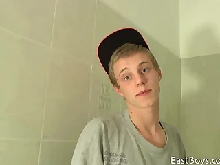 Blond Twink - Casting